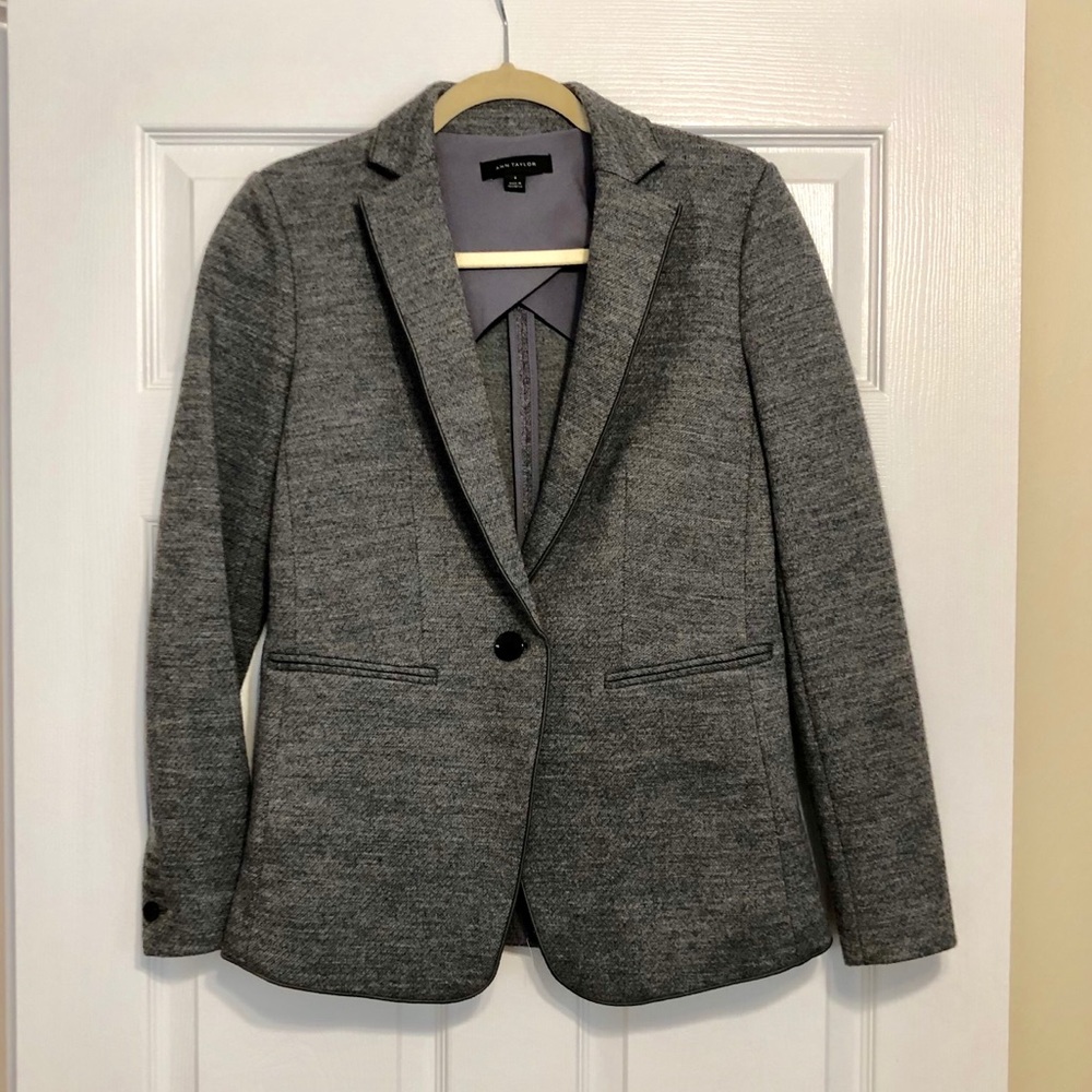 Banana Republic Blazer - Grey - Size 4